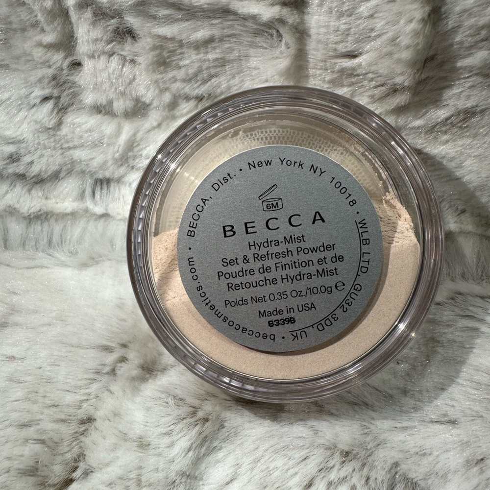 Becca Set and Refresh Powder - Picture 2 of 5